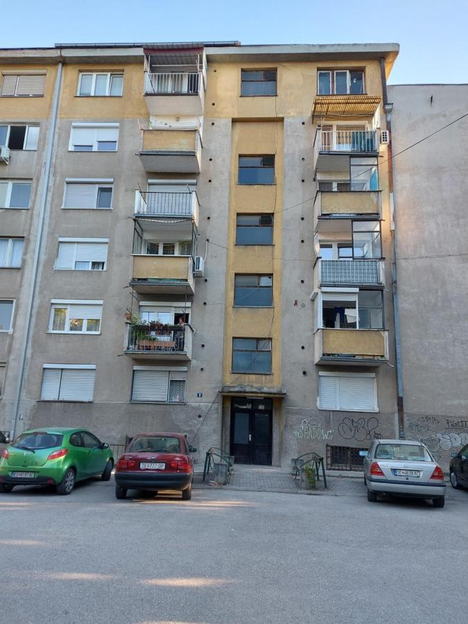 Wild Innu Apartment Skopje Luaran gambar